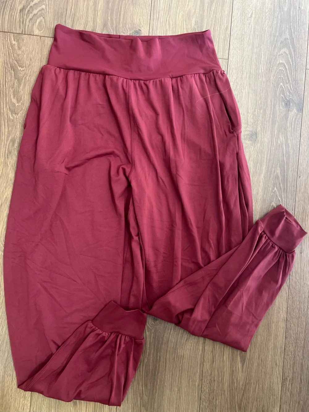 NWT Lululemon Rulu Drapey Oversized High Rise Jogger Burgundy Bay